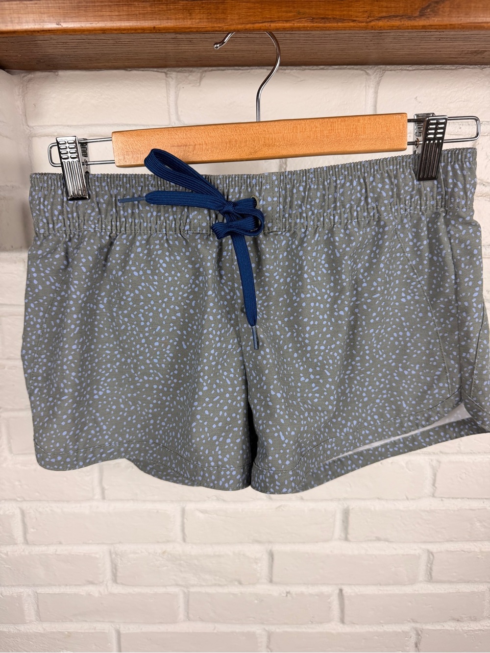 prAna Gray Speckled Athletic Running Shorts XS Sustainable Activewear - Picture 1 of 6